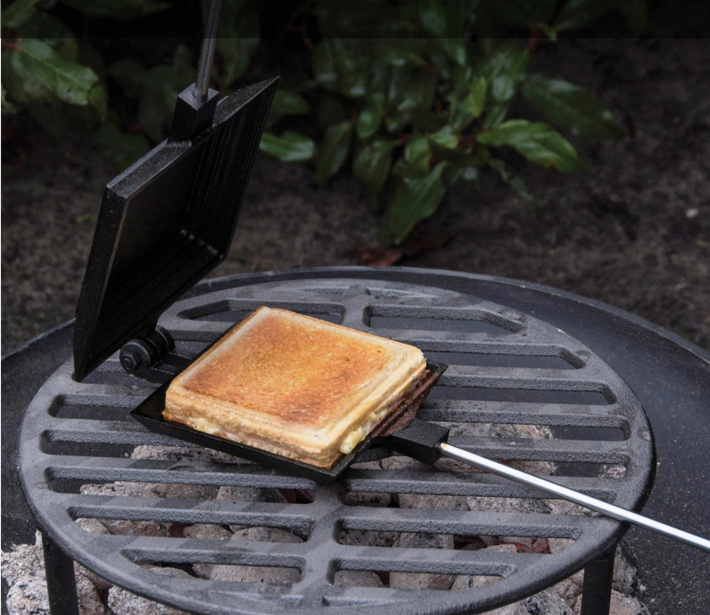 Esschert Design Toasting Iron