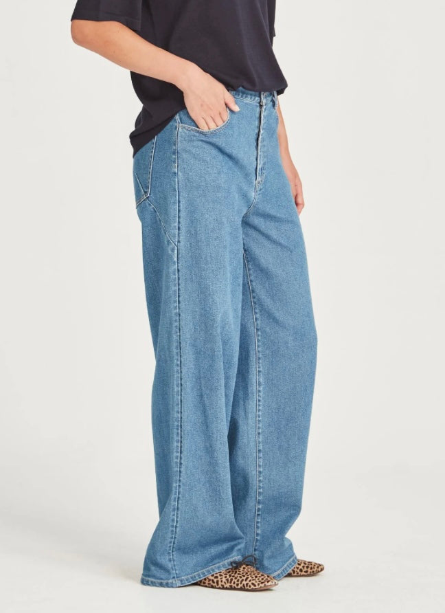 Sills Madison Jean Mid Wash