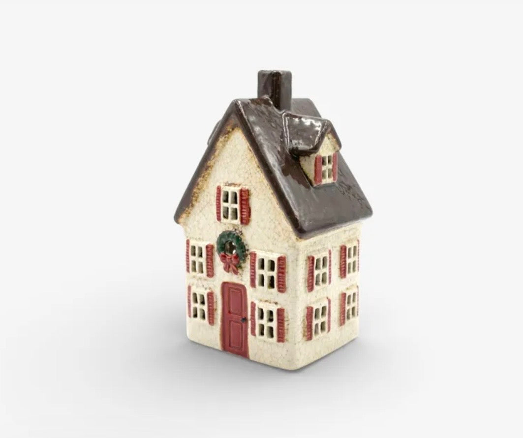 French Country Collections Nordgard Tall Villa with bow wreath YA0105