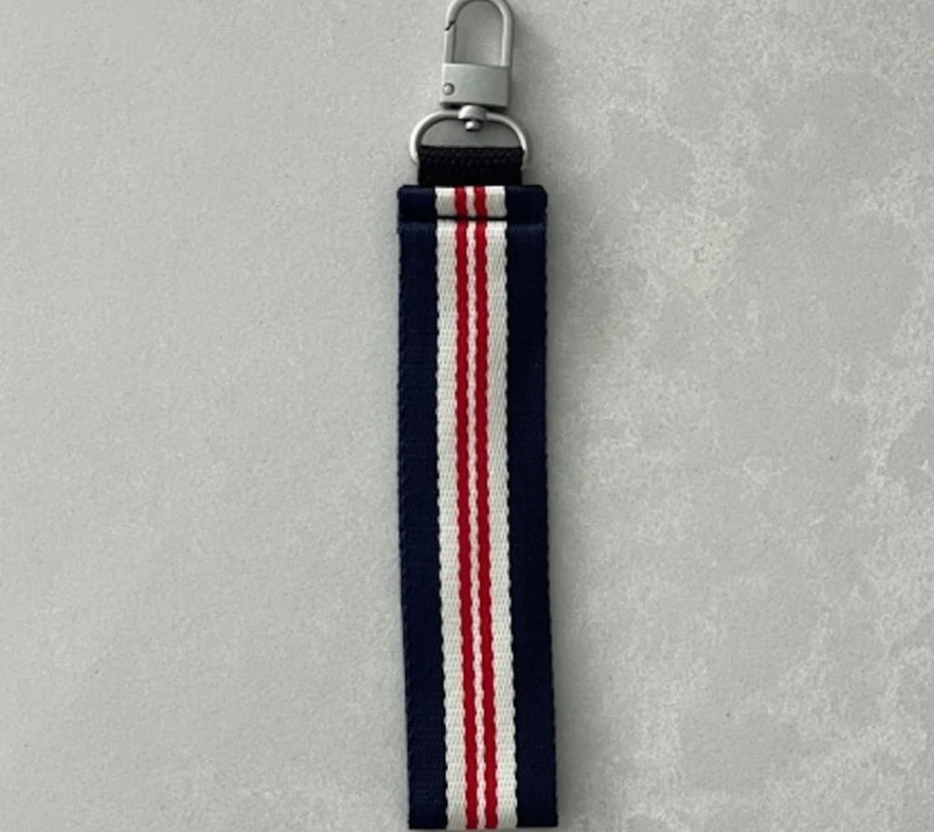 Love Friday Wrist Strap Clips