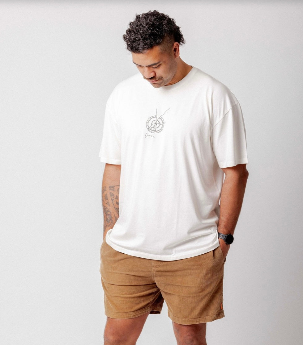 Alarf Tshirt Darts Print – Dalethorpe House