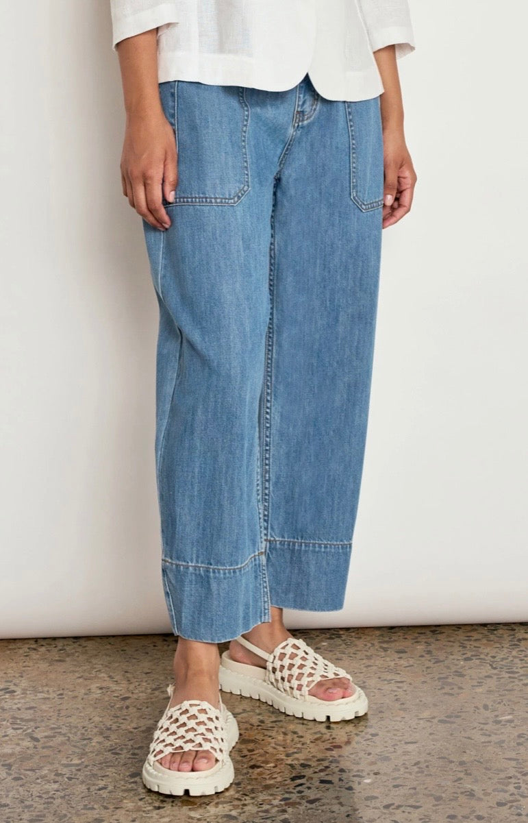 Zoe Kratzmann Ledger Jean