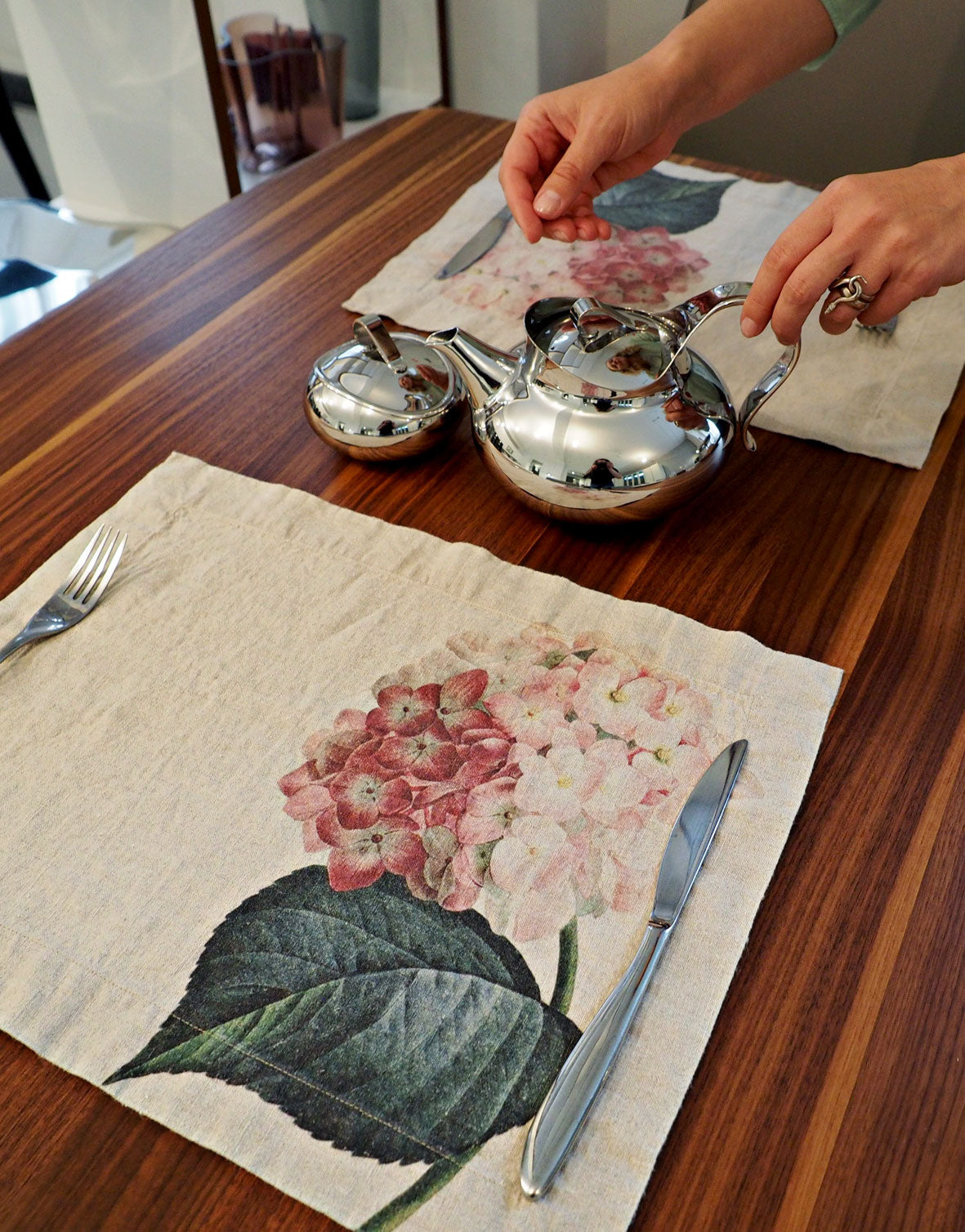 Lino Room - Florence French Linen Place Mat Hydrangea